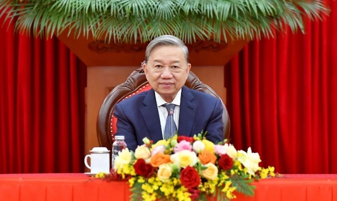 Vietnam, Cuba reaffirm special friendship through high-level phone talks